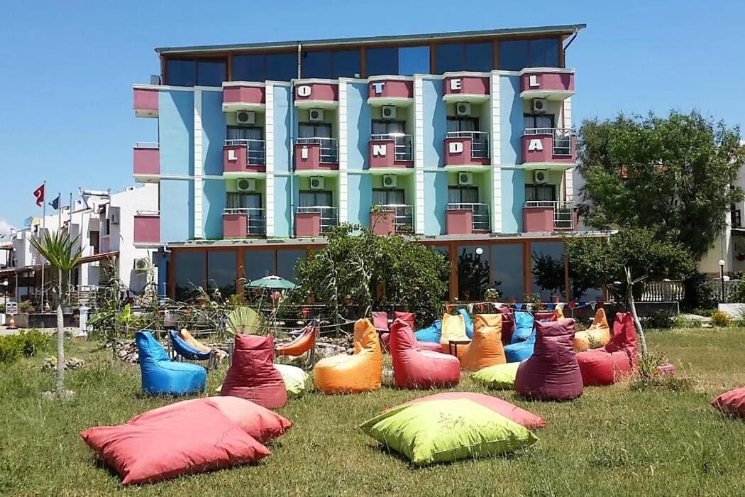 Linda Butik Otel Guemuelduer Smirne Esterno foto