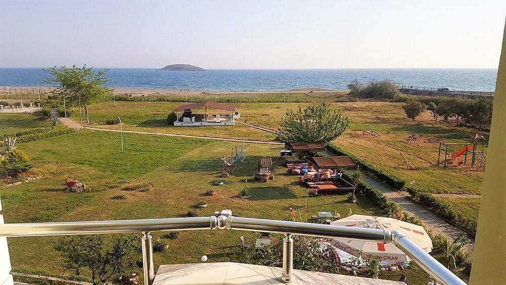 Linda Butik Otel Guemuelduer Smirne Esterno foto